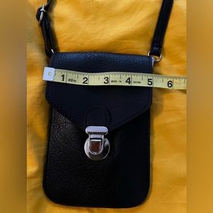 Ladies cell phone purse.